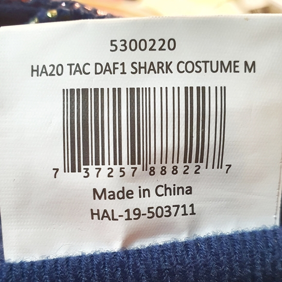 Dog Shark Halloween Costume - Picture 7 of 8